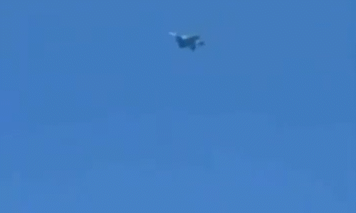 Khoảnh khắc F-15 Mỹ 'bị đồng đội bắn nhầm'