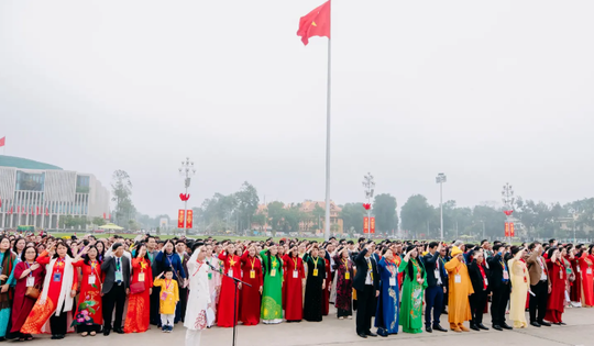 600 đại biểu trồng cây tại "Vườn cây ơn Bác"