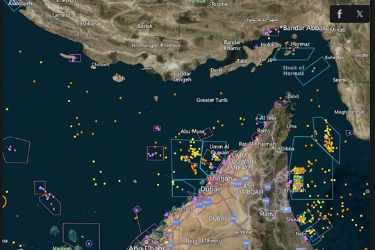 Eo biển Hormuz gần như tê liệt, hơn 700 tàu chở dầu mắc kẹt
