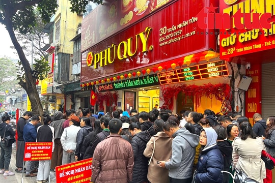 Giá vàng ngày 3/3 neo ở mức cao giữa chiến sự Trung Đông