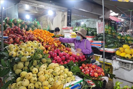 Rằm tháng Giêng: Hàng hóa đa dạng, giá ổn định