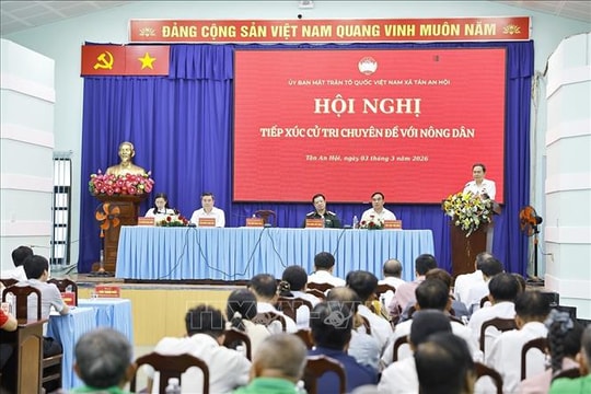 Chủ tịch Quốc hội Trần Thanh Mẫn dự Hội nghị tiếp xúc giữa cử tri với người ứng cử đại biểu Quốc hội khóa XVI