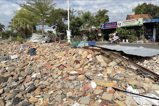 Đắk Lắk: Sớm khắc phục hư hỏng kè Bạch Đằng