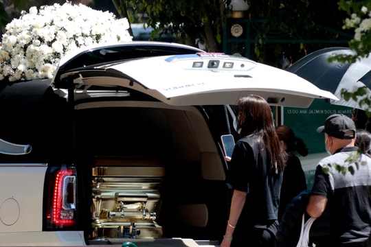 Trùm ma túy Mexico được chôn trong quan tài mạ vàng