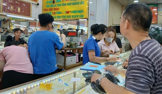 Chiều 3-3, giá vàng, bạc tiếp tục giảm mạnh