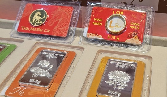 Sáng 3-3, giá vàng miếng SJC và bạc Phú Quý biến động mạnh