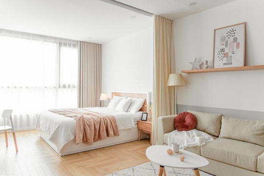 Phòng ngủ nên chọn thảm hay sàn gỗ?