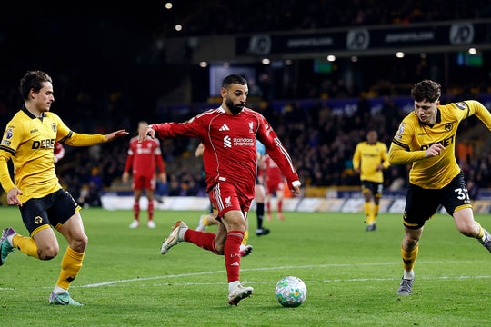 Kết quả Wolves vs Liverpool: Salah lập công, thua đau phút 90+4