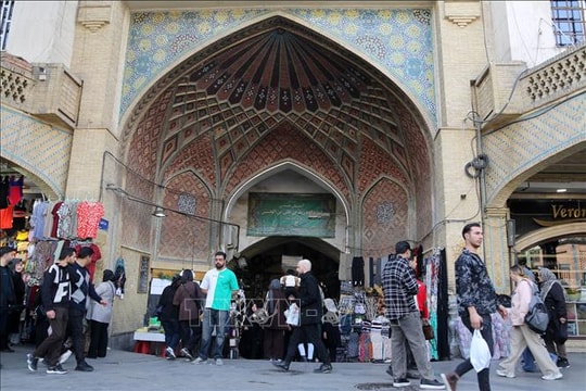 Hà Nội yêu cầu không tổ chức các chương trình du lịch đến các vùng chiến sự nguy hiểm