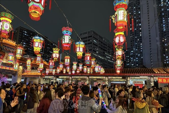 Đặc sắc lễ hội đèn lồng Tết Nguyên tiêu tại Hong Kong (Trung Quốc)