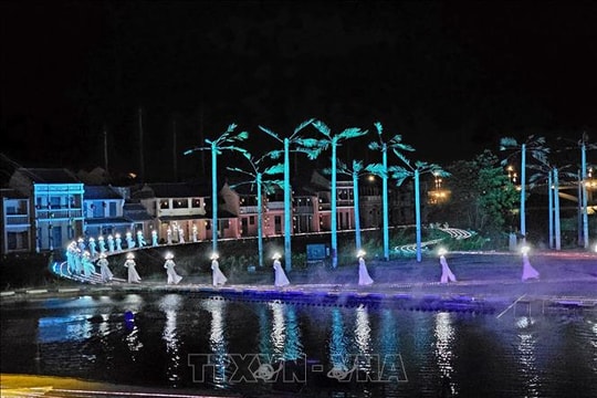 Hội An rực rỡ trong đêm khai mạc Lễ hội Ánh sáng và Di sản