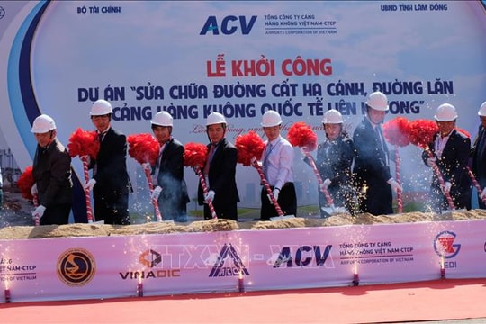 Khởi công sửa chữa đường cất hạ cánh, đường lăn sân bay Liên Khương