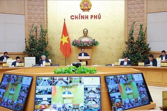 Thủ tướng: Xây dựng kịch bản, ứng phó với tình hình, đảm bảo các mục tiêu phát triển