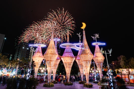 Khách đổ đến lễ hội đèn lồng lớn nhất Đài Loan