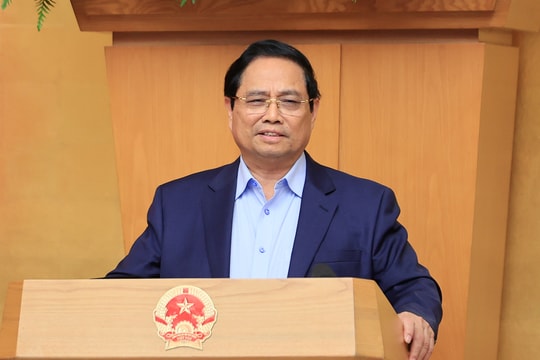 Thủ tướng: Kiên định mục tiêu tăng trưởng kinh tế trên 10%