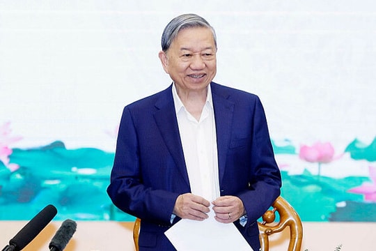 Công tác tư tưởng phải chuyển từ tuyên truyền sang đối thoại, thuyết phục