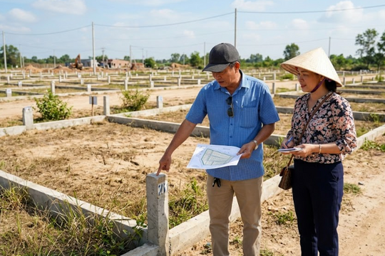 Lão nông kỳ vọng thu 9 tỷ đồng nhờ bán đất 'giấy viết tay'