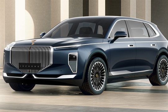 Lạc Hồng 800S - SUV hạng sang của VinFast