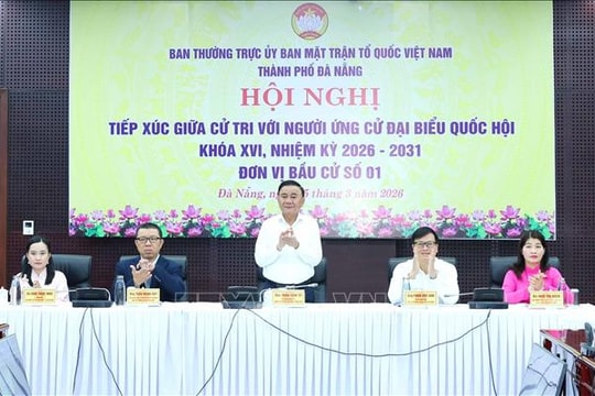 Thường trực Ban Bí thư tiếp xúc giữa cử tri với người ứng cử Đại biểu Quốc hội