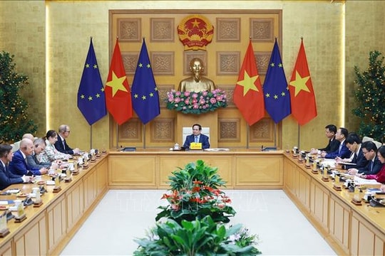 Thủ tướng tiếp Phái đoàn Liên minh châu Âu và Đại sứ các nước thành viên EU tại Việt Nam