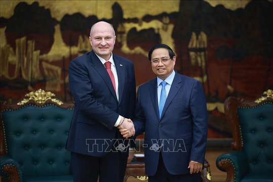 Thủ tướng Phạm Minh Chính tiếp Bộ trưởng Bộ Tình trạng khẩn cấp LB Nga