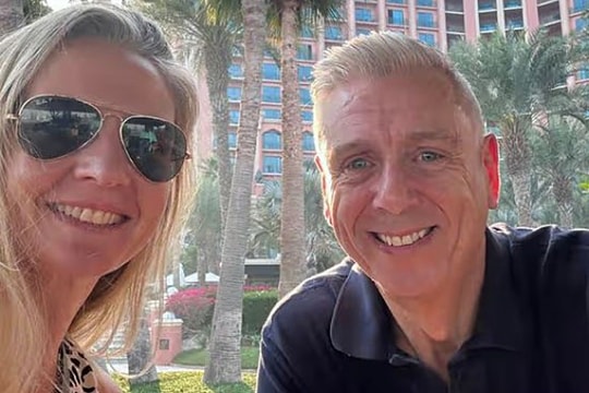 Tuyệt vọng tìm đường thoát khỏi Dubai để kịp lịch hóa trị