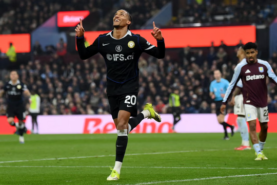 Chelsea đè bẹp Aston Villa