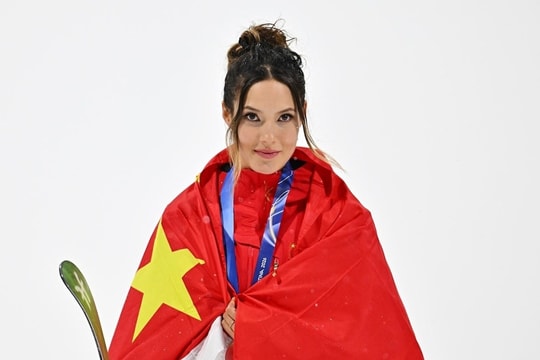 Eileen Gu: 'Nhiều người không hiểu tại sao tôi chọn Trung Quốc thay vì Mỹ'