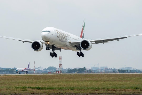 Một số máy bay mắc kẹt ở Nội Bài được khai thác trở lại