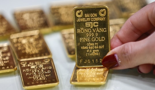 Giá vàng chiều nay 5/3: Nhu cầu của người mua vẫn tăng cao, cửa hàng khan hiếm