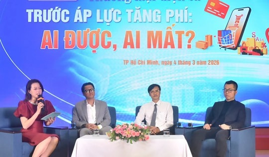 Sàn thương mại điện tử liên tục tăng phí