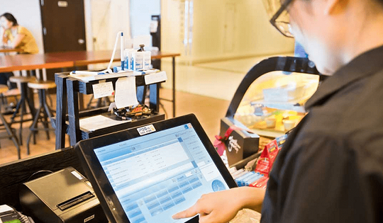 VCCI kiến nghị gỡ “nút thắt” hóa đơn điện tử cho xe công nghệ và hộ kinh doanh