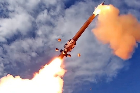 Tên lửa Patriot Mỹ bị UAV Iran đánh lừa thế nào?