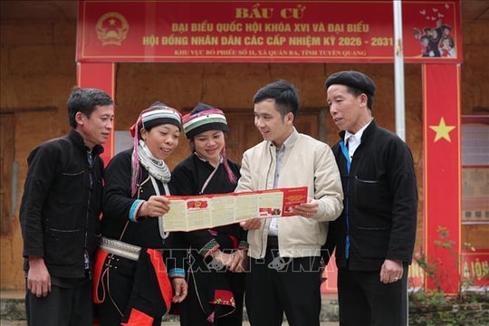 Tạo khí thế và niềm tin trong nhân dân hướng về ngày hội lớn