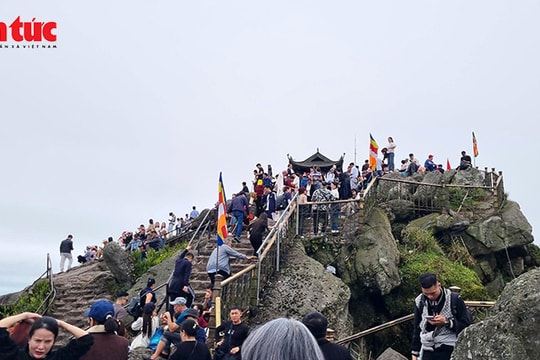 Tôn vinh giá trị di sản qua chương trình nghệ thuật 'Sắc xuân Yên Tử – Ngàn năm tỏa sáng'