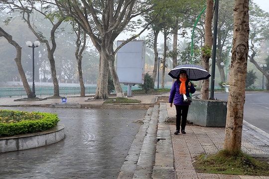 Thời tiết 6/3: Mưa dông gia tăng ở Trung Bộ, Nam Bộ