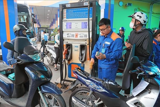 Hà Nội: Không được đầu cơ, găm hàng hoặc tự ý ngừng bán xăng dầu