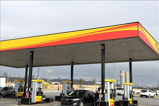 Giá dầu thô Mỹ vượt ngưỡng 80 USD/thùng, giá dầu Brent tăng phiên thứ 5 liên tiếp