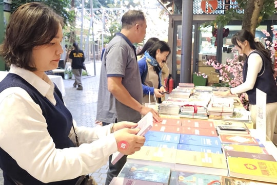 Phụ nữ - Không gian tri thức để quản trị cuộc sống