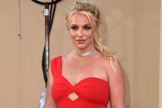 Britney Spears bị bắt