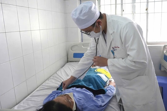 Bệnh nhân ung thư vòm hầu xuất huyết ồ ạt