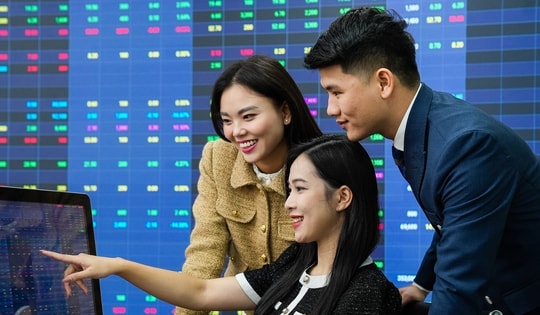 VN-Index biến động mạnh, công ty chứng khoán khuyến nghị thận trọng giải ngân