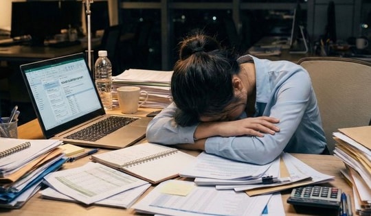 Bộ Y tế nói gì về đề xuất đưa người chịu áp lực công việc vào diện theo dõi tâm thần?