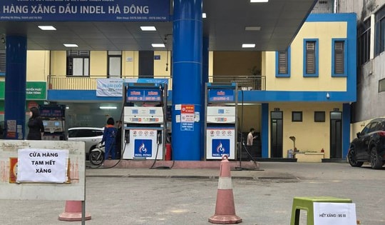 Một công ty treo biển hết xăng, thua lỗ muốn ngừng kinh doanh