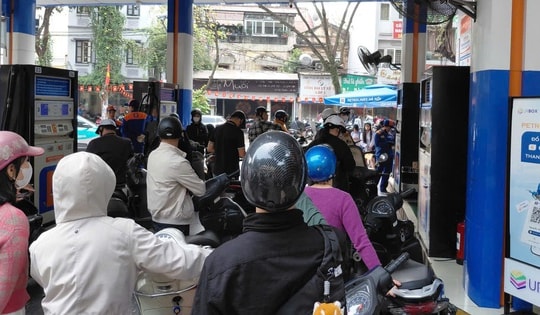 Bộ Công Thương lên tiếng về nguồn cung xăng dầu, hoạt động của 2 nhà máy Dung Quất và Nghi  Sơn