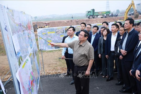 Thủ tướng kiểm tra tiến độ thi công Dự án Cảng hàng không quốc tế Gia Bình