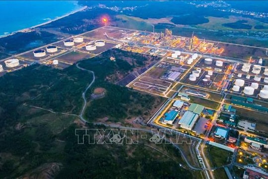 Petrovietnam được phép xuất nhập khẩu dầu thô, nguyên liệu sản xuất xăng dầu