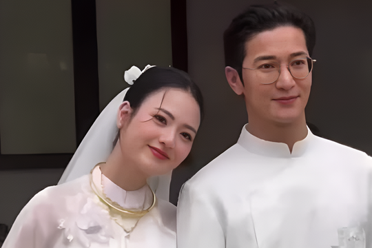 Diễn viên Việt Hoa cưới