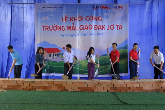 Hơn 1.000 học sinh Gia Lai có nhà vệ sinh mới