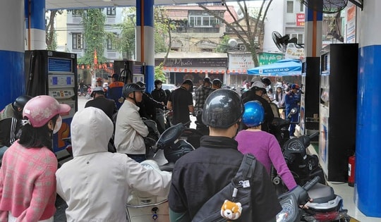 Chính phủ cho phép điều hành ngay giá xăng dầu nếu giá cơ sở tăng từ 7%